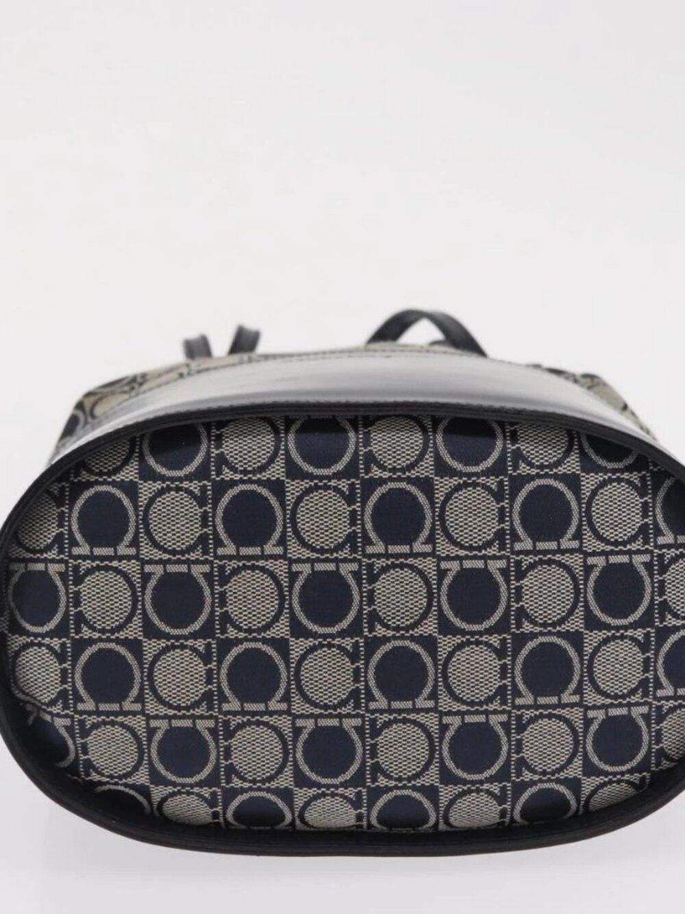 Salvatore Ferragamo Gancini Shoulder Bag Canvas Navy Gold Auth BA10109 - Picture 6 of 16